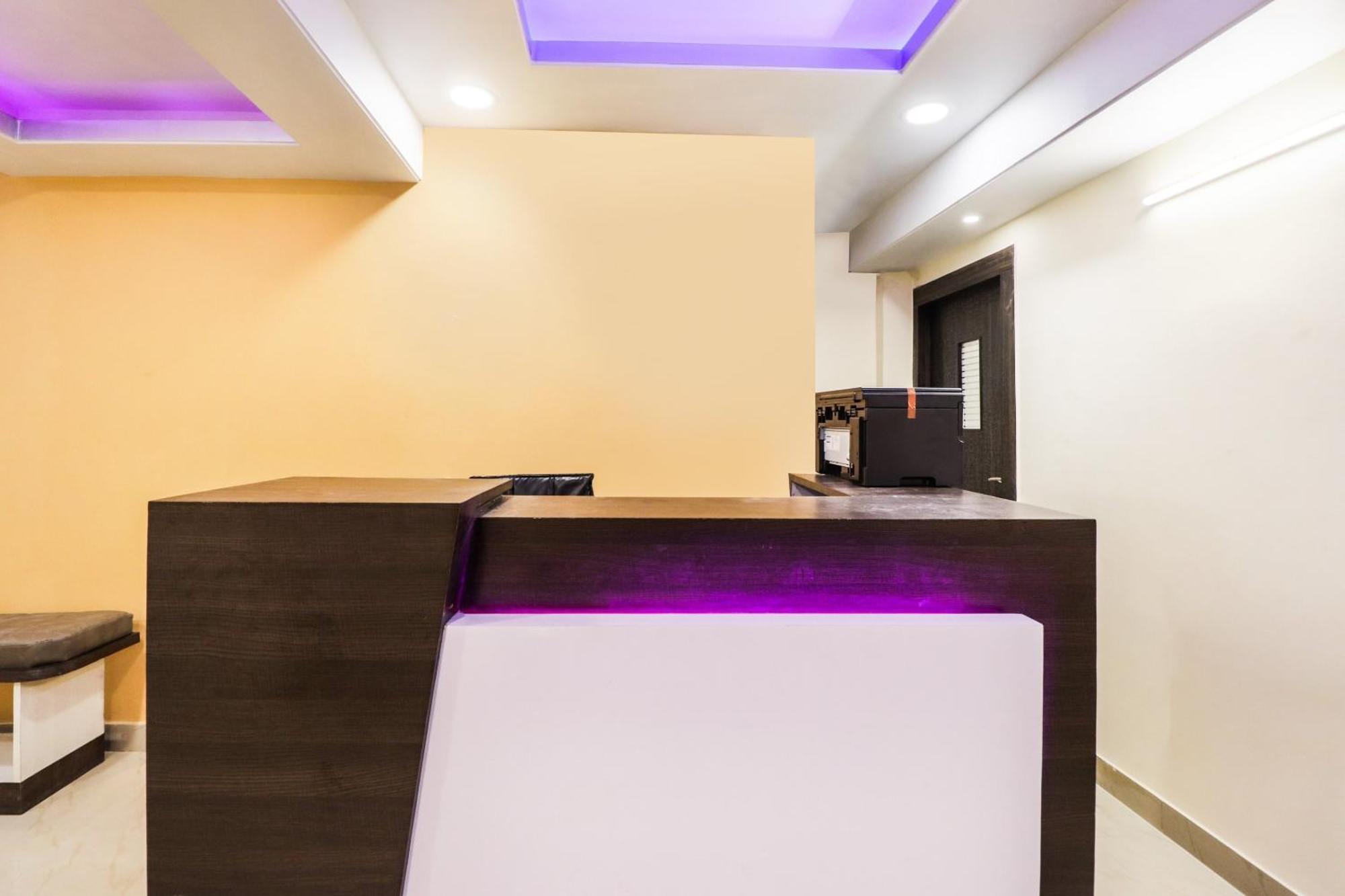 Hotel O Kuber Residency Near Birla Mandir Калькутта Экстерьер фото
